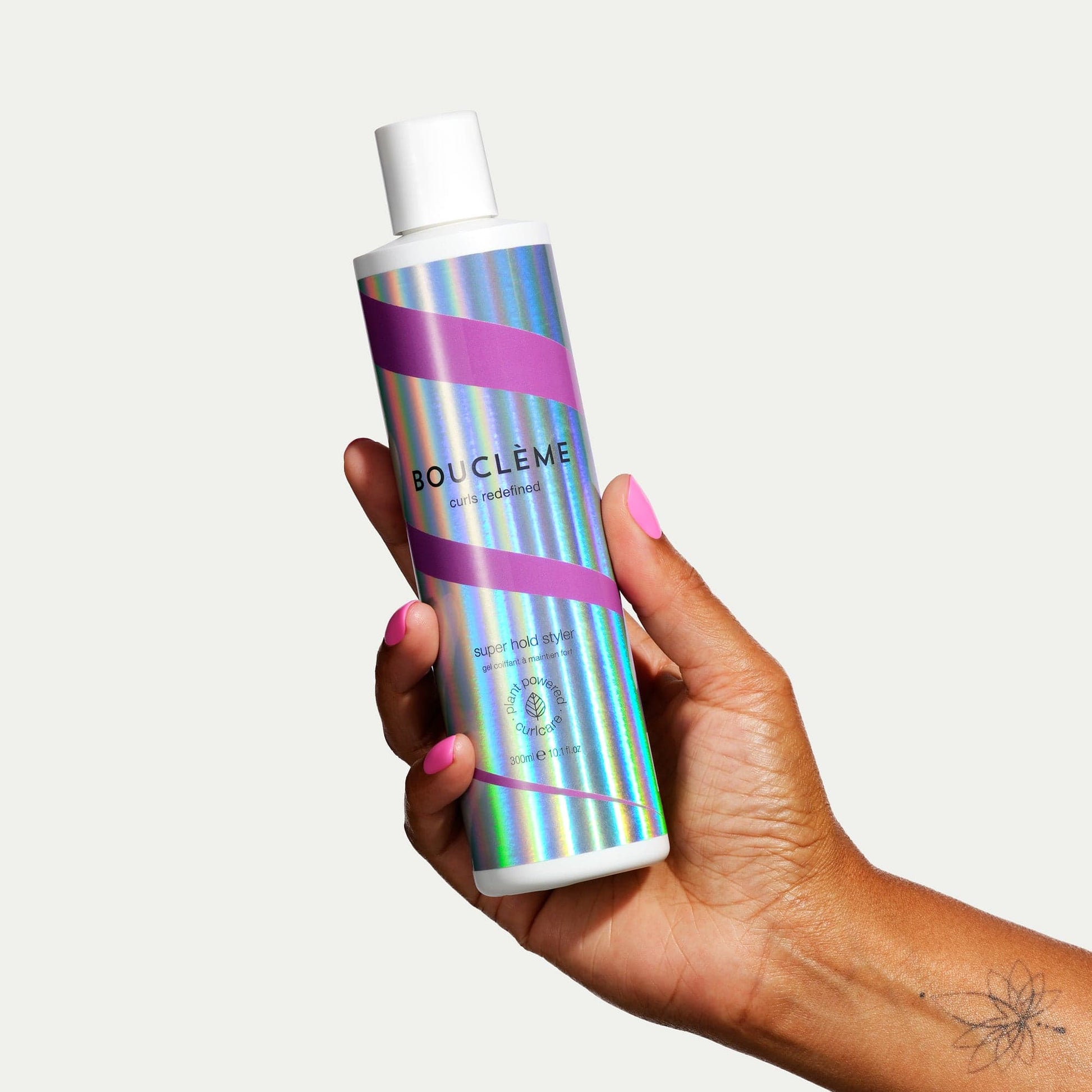 The ultimate curly hair gel for definition and firm hold, to keep your curls in shape on a busy  day. 