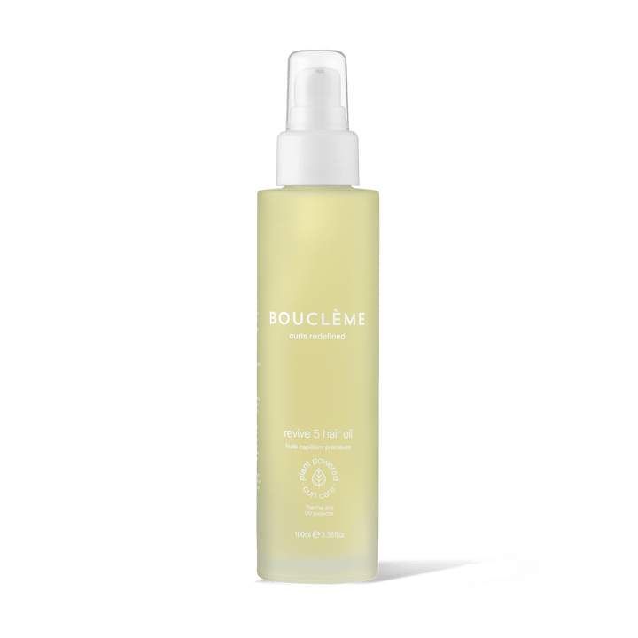 A nutrient rich, lightweight oil by Boucleme that conditions and protects hair against humidity. 