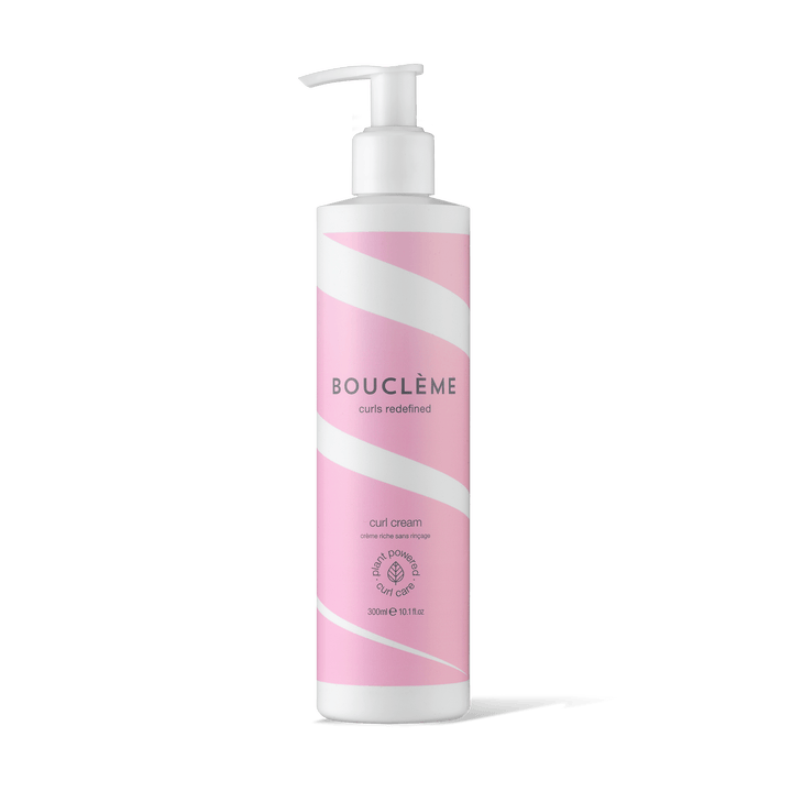 This leave in curl cream offers unrivalled moisture for perfectly defined curls.